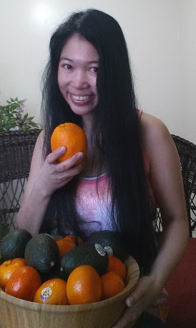 Jendhamuni smiling with fruits