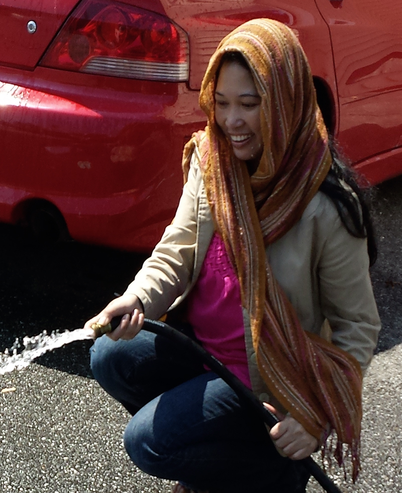 jendhamuniplayswithwater