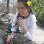 Jendhamuni sitting on rocks041815