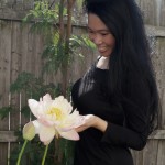 Jendhamuni holding fresh lotus 090115