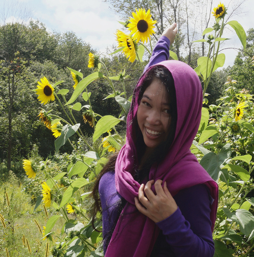 Jendhamuni-touching-Sunflower082215