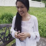 Jendhamuni-with-little-girl